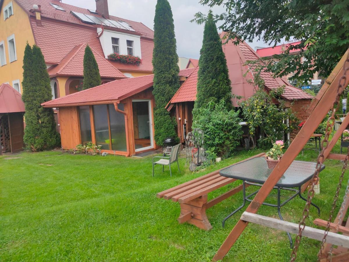 Gosciniec Iwona Hotel Глухолази Екстериор снимка